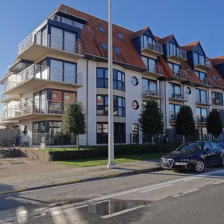 Apartment In Nieuwpoort With Sea Views