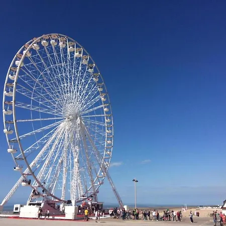 Apartment In Nieuwpoort With Sea Views 니우포르트